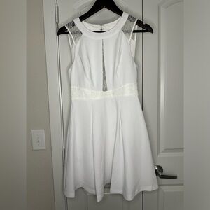 *BRAND NEW* BCBGeneration White Lace short sleeve cutout dress